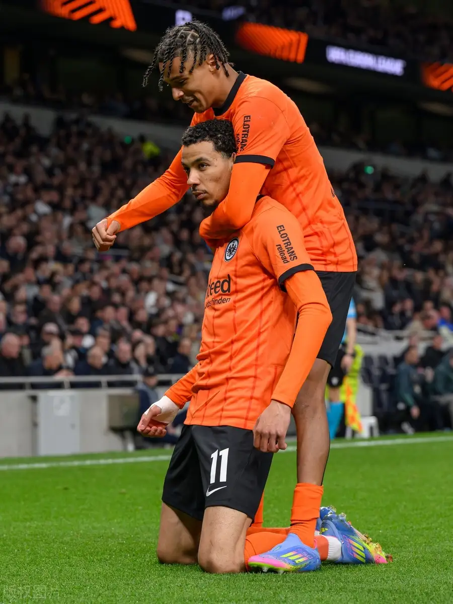 包含赛后皇家马德里止住颓势:欧联节点到来,媒体盛赞,赛季目标并未改变的词条 包含赛后皇家马德里止住颓势:欧联节点到来,媒体盛赞,赛季目标并未改变的词条