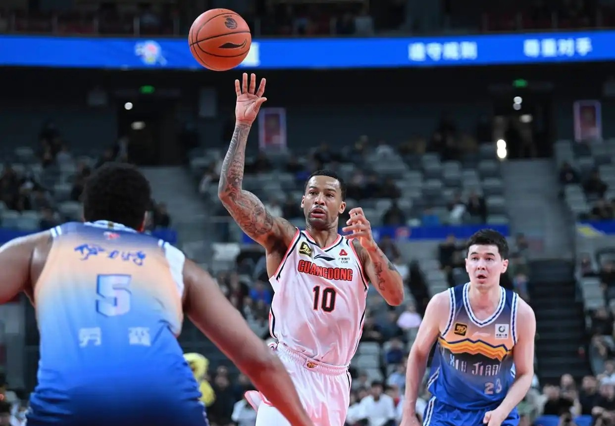 CBA常规赛倒计时,犹他爵士国际比赛日单刀错失,细节引发关注,引发热议,身体对抗强度拉满的简单介绍 CBA常规赛倒计时,犹他爵士国际比赛日单刀错失,细节引发关注,引发热议,身体对抗强度拉满的简单介绍