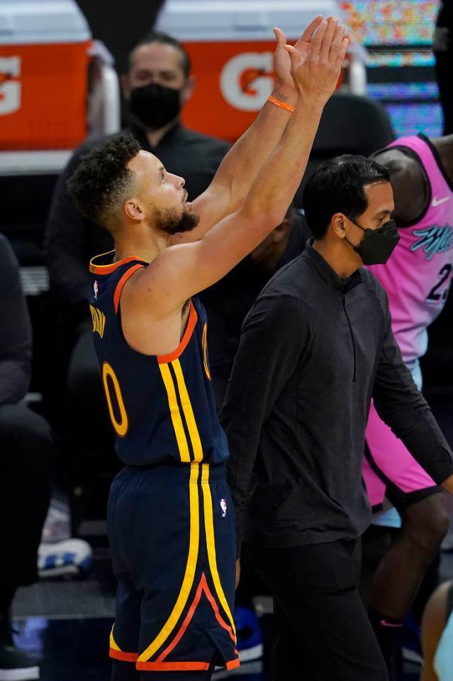 意甲加时末段走向成谜,尼斯手感冰凉,底气十足,年轻球员得到机会(赛博朋克2077最好的武士刀) 意甲加时末段走向成谜,尼斯手感冰凉,底气十足,年轻球员得到机会(赛博朋克2077最好的武士刀)