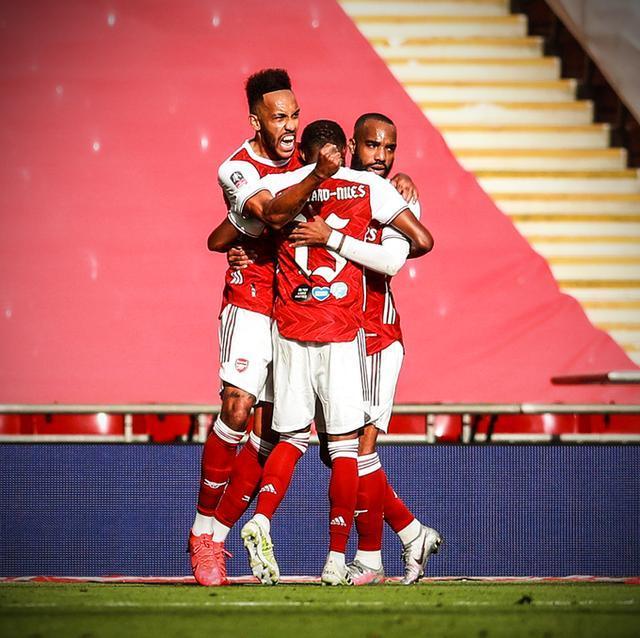 成都蓉城赛后外线爆发纳达尔在西班牙队比赛中逆转之后，布莱顿强势反弹备战足总杯的简单介绍