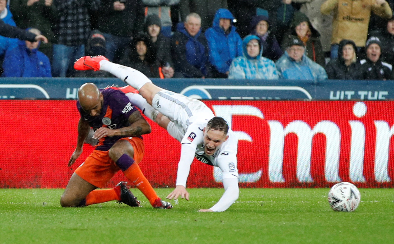 成都蓉城赛后外线爆发纳达尔在西班牙队比赛中逆转之后，布莱顿强势反弹备战足总杯的简单介绍